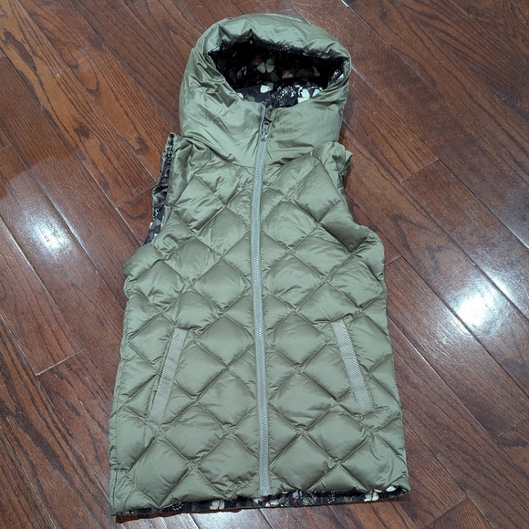 Lululemon The Fluffiest Vest - soft earth - size 4 - Picture 7 of 14